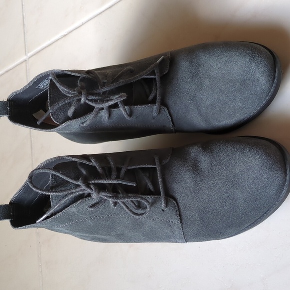 Vionic Zenda Orthotic Gray Suede laced Andy ankle booties Victorian style - Picture 1 of 6